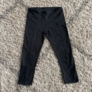 Fabletics black workout capris